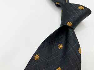 【超美品】HUGO BOSS　ヒューゴボス　花柄 ネクタイ 3本以上 送料無料 メンズ ブラックグレイ　0105034