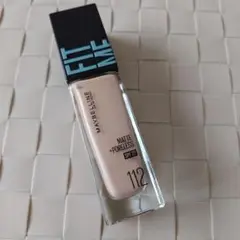 メイベリン　MAYBELLINE　FITME　リキッドファンデーション112