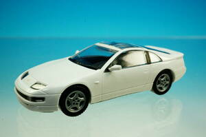 KATO 71-501 Fairlady Z (白色) MODEL CAR 871 (S=1/87、HOゲージ)