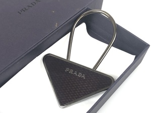 極美品　プラダ　PRADA　三角プレート　キーリング　キーホルダー　メタルカラー　YAS-5215