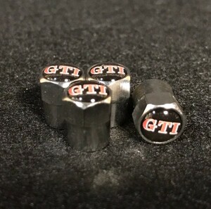 送料無料 メッキ仕様 GTIロゴ エアーバルブキャップ（ フォルクスワーゲン 新型 ゴルフ GTI Dynamic ポロ GTI up! GTI に適合）