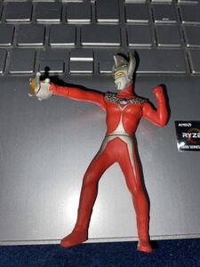 R5　HG ガシャポン ウルトラマン 　タロウ