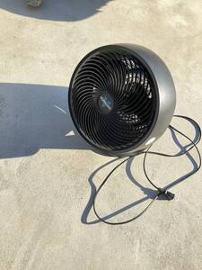 中古 18700円購入　VORNADO サーキュレーター　クロ　633-JP　6ヶ月使用　実働確認済 ミディアム 633-JP VORNADO 633-JP Air Circulator 