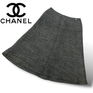 t135 CHANEL シャネル ウール ツイード フレアスカート 膝丈スカート ロゴプレート グレー レディース 正規品 Vintage 