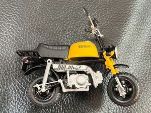 1/24スケール位？ ゴリラ 黄色 HONDA ホンダ GORILLA ミニカー オートバイ 原付き スクーター 原チャリ MONKEY モンキー