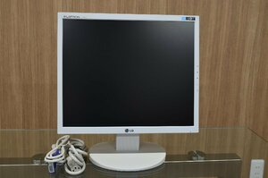 LG FLATRON L1752S 　17型スクエア 液晶ディスプレイ中古品 　　　（783-3）