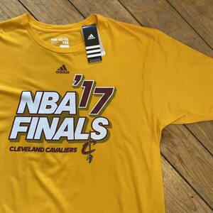 新品 adidas NBA キャバリアーズ Cleveland Cavaliers Tシャツ 半袖 イエロー XL バスケ スポーツ アメリカ仕入 タグ付き未使用品 T2599