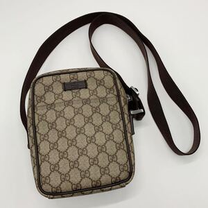 美品 GUCCI グッチ ショルダーバッグ ポシェット GGスプリーム PVC オールドグッチ ブラウン 茶色 カメラバッグ ロゴプレート ビンテージ