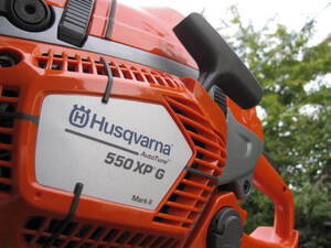 ☆使ってください。Husqvarna　ハスクバーナ チェーンソー 550XPG MKII (ガイドバー、チェン、スペア用付属）新品未使用☆