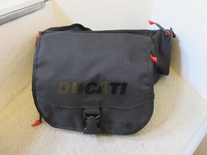 ★1000円～美品 DUCATI × OGIO ドゥカティ × オジオ ウエストバッグ