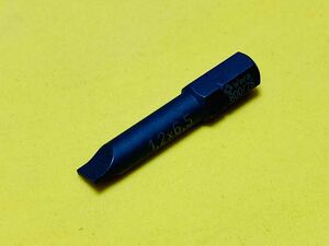 Wera 【ビット】〈072110〉800/2S ビット マイナス 1.2×6.5×41mm（シャンク径：5/16インチ）