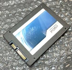 【中古パーツ】2.5 SATA SSD 1台　正常 crucial M4-CT064M4SSD2 64GB 使用時間4057H■SSD6111