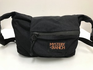 ミステリーランチ MYSTERY RANCH 小さめサイズでちょっとしたお出掛けにも最適 ショルダーバッグ 見た目以上の収納力 斜め掛け鞄