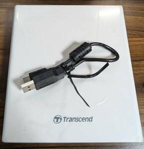 【超美品/ケーブル新品/mac対応】Transcend/トランセンド ポータブルCD/DVDドライブ TS8XDVDRW-W 