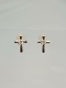 ☆k18wg★天然ダイヤ0.06ct☆ピアス☆96