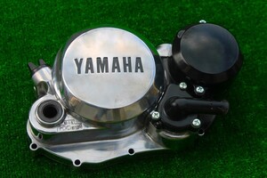 YAMAHA TDR80 エンジンカバー クラッチカバー ウォーターポンプカバー 2ストロークオイルポンプカバー ☆3GA TDR50 used 131006