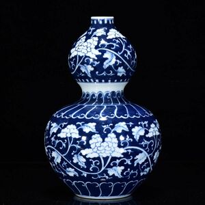 永し 清時代 青花纏枝蓮紋葫蘆瓶 古陶磁器 陶芸 中国陶瓷器 唐瓷 置物擺件 古美術品 古賞物 収集 旧家蔵出 中国唐物 A5148