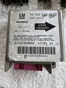 オペル　エアバッグ コントロール ユニット GM 90532628BF、Siemens 5WK4114A