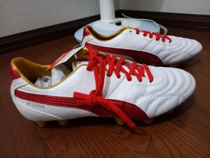 新品 Puma RESERVA ワイド HG 27 プーマ サッカー スパイク 赤金白 ホワイト レッド ゴールド レアカラー 未使用 タグ付 レセルバ セレソン