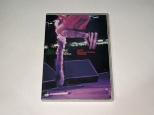 マニック・ストリート・プリーチャーズ(Manic Street Preachers)『リーヴィング・ザ・トゥエンティース・センチュリー』[DVD]