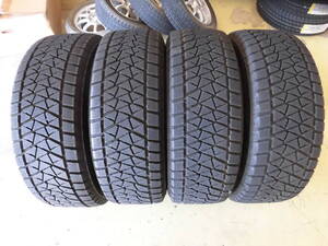 売切!! 冬用 中古スタッドレスタイヤ4本!! ブリヂストン ブリザック DM-V2 265/65R17 112Q(265/65-17)ランクル プラド ハイラックス