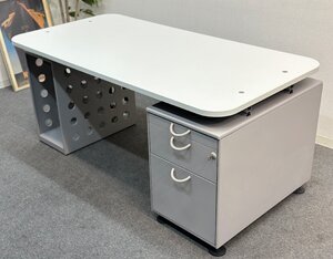 ■vitra/ヴィトラ■AD HOC/アドホック　PCシステムデスク/ゲーミングテーブル　オフィス　ラック・袖机・鍵・電源タップ付き★埼玉発送★