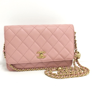 【中古】CHANEL チェーンウォレット マトラッセ ココマーク ラムスキン ピンク AP1450