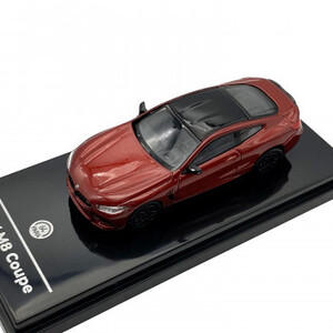 JADI BMW M8 クーペ レッド 左ハンドル 1/64スケール PGPA55211