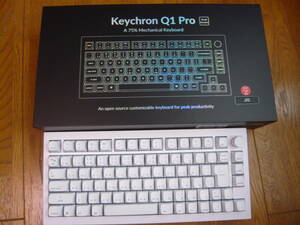 中古 Keychron Q1 Pro 日本語配列・RGB 茶軸 ワイヤレス メカニカル キーボード Q1P-P3W-JIS