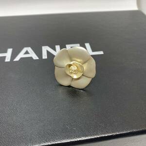 ［正規品］CHANEL カメリア リング　サイズ13号　シルバー系　シャネル お花 カメリア