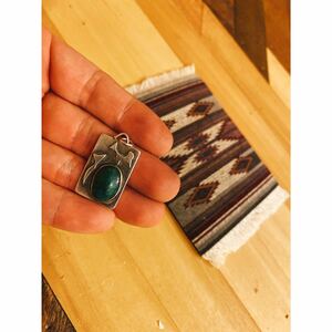 超希少!VINTAGE NAVAJO TURQUOISE LUGGAGE TAG STERLING SILVER CHARM PENDANT 1930’s ナバホビンテージターコイズチャームペンダントズニ