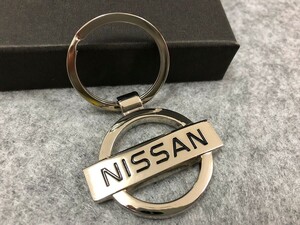 ★日産 NISSAN★ キーホルダー 金属製 車のロゴ キーリング 高級感 車鍵アクセサリー