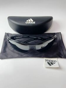 adidas a385 アディダス スクエア型 シャイニーブラック サングラス 良品