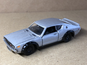 036 tomica トミカ No.82 1/64 ニッサン スカイライン GT-R ケンメリ NISSAN SKYLINE GTR