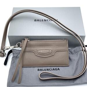 No.84 新品同様☆人気商品のため早い者勝ち☆BALENCIAGA バレンシアガ カードケース コインケース ストラップネオクラシック 小物入れ