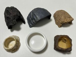 シェルター　エサ皿　爬虫類　両生類