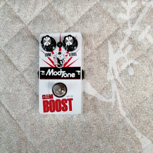 エフェクターModTone ＣLEＡＮ ＢＯＯＳＴ モデル MT - CB 9ボルトの AC アダプターは使用ＯK 9V電池でも OK　中古品