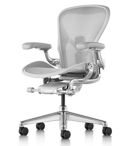 未使用品 新品 新型 Herman Miller アーロンチェア リマスタード ミネラル ポリシュッドアルミ二ウム フル装備 Bサイズ 原価31万