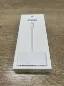 Apple純正 MD825AM/A Lightning to VGA Adapter 未開封・箱痛み品