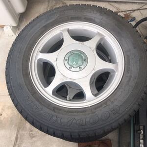 175 70 R13 グッドイヤースタッドレス ホイール付き