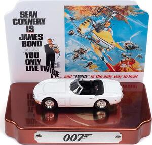 Johnny Lightning 1/64 ジェームズ ボンド トヨタ 2000GT 1967 ホワイト 007は2度死ぬ JLSP305