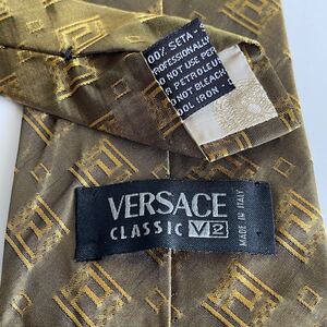 VERSACE （ヴェルサーチェ）ヴェルサーチゴールドスクエア柄ネクタイ