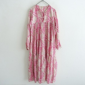 マッタ matta *YAMANI DRESS コットンプリントVネックワンピース*XS総柄長袖ロング(33-2412-227)【90A52】