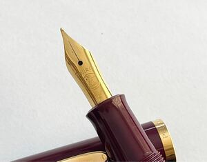 【No、01】中古万年筆 PELIKAN W.GERMANY F ペリカン 文房具 文具 筆記用具　ペン先刻印あり　ケース付き　