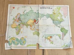 ３６　昭和１８年　朝日年鑑付録　世界政治地図　満洲國　朝鮮　支那　台湾　樺太　古地図