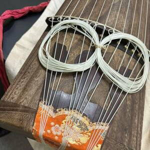 【MYT-3802】 1円～！ お琴 13弦琴 ナチュラル 和楽器 和風 伝統楽器 機材 楽器 日本 ミュージック 動作未確認 状態写真参照