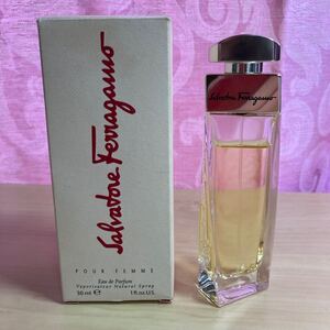 サルヴァトーレ　フェラガモ　プールファム　オーデパルファム　30ml 香水　フレグランス　パフューム　EDP Salvatore Ferragamo ブランド