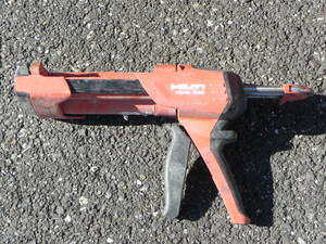 中古　＊　HILTI　マニュアルディスペンサー：　HDM330