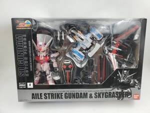 中古 美品 SDガンダム オンライン アクションフィギュア ストライクルージュ & スカイグラスパー セット バンダイアジア 日本国内未販売