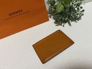 格安♪HERMESエルメス☆セリエ カードケース パスケース オレンジ色 名刺入れ 定期入れ 定期券入れ ICカードケース 刻印入り本物男女兼用